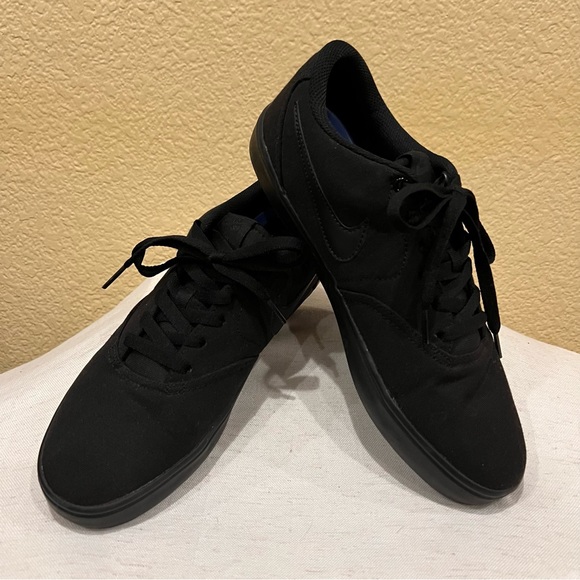 Nike SB Check Shoes Women’s Size 11 - Picture 1 of 10